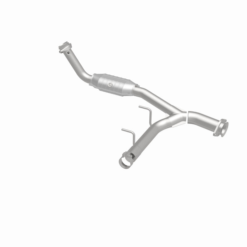 MagnaFlow Direct Fit Catalytic Converter 03-05 Ford Expedition/05-06 Lincoln Navigator 5.4L P/S