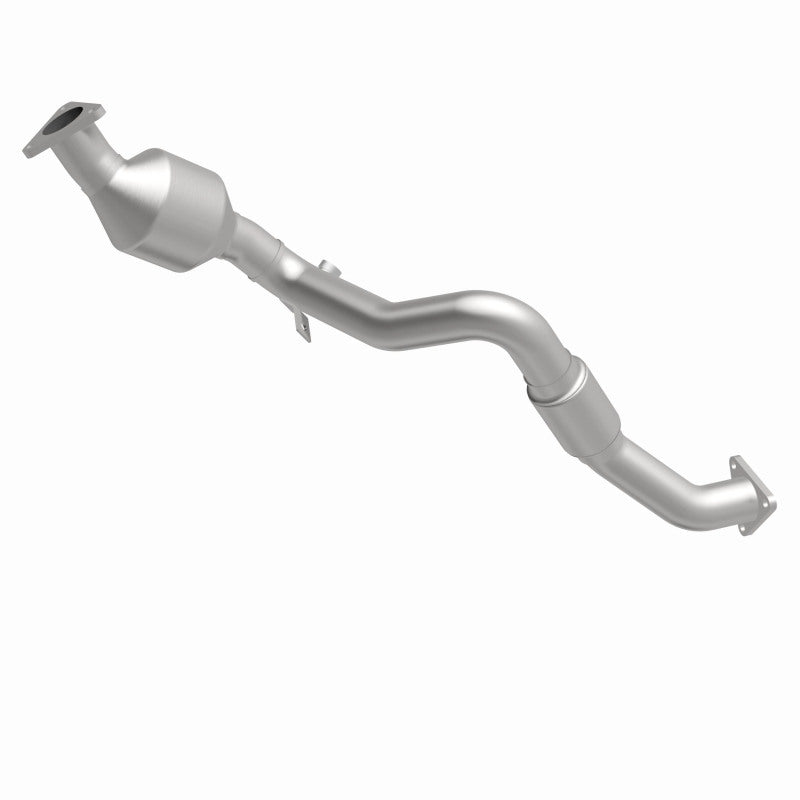 MagnaFlow Direct Fit Catalytic Converter 07 VW Touareg 3.6L Front close