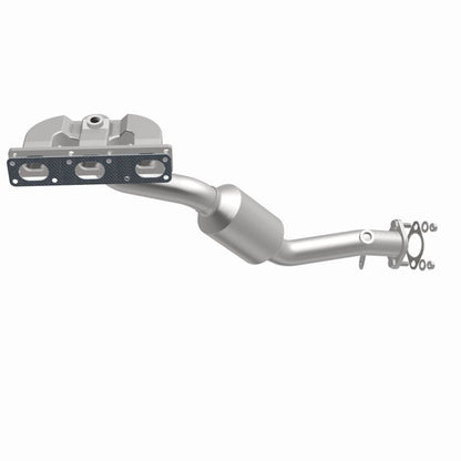 MagnaFlow 03-05 BMW 325Ci 2.5L California Grade CARB Compliant Direct-Fit Catalytic Converter