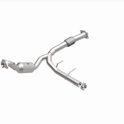 Magnaflow 18-21 Ford Expedition Right Underbody 3.5L Direct Fit Catalytic Converter