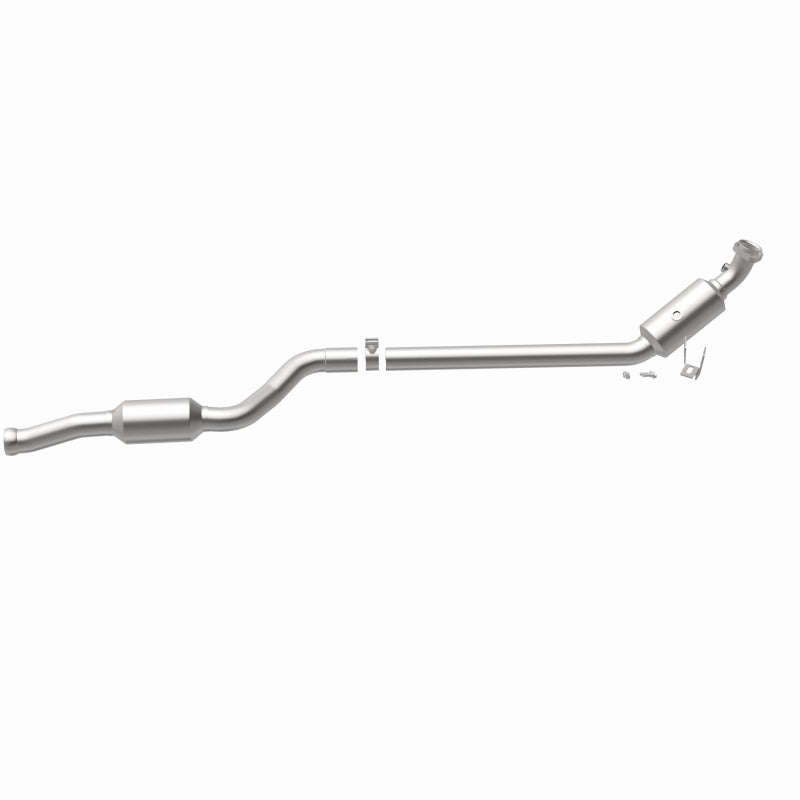 MagnaFlow Direct Fit Catalytic Converter 13-14 Mercedes-Benz GLK350 3.5L