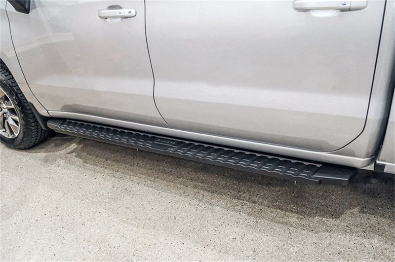 Dee Zee 88in Universal Crew Cab Molded Running Board (No Brackets)