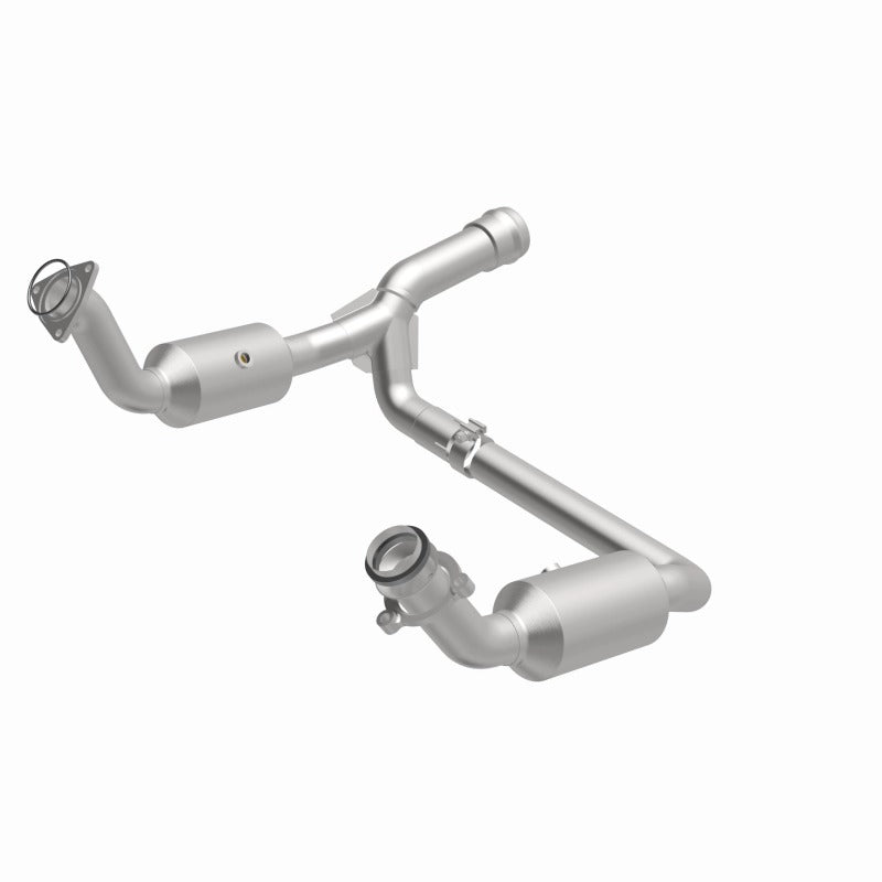 MagnaFlow 19-20 Chevrolet Silverado 1500 6.2L Single Underbody Direct-Fit Catalytic Converter