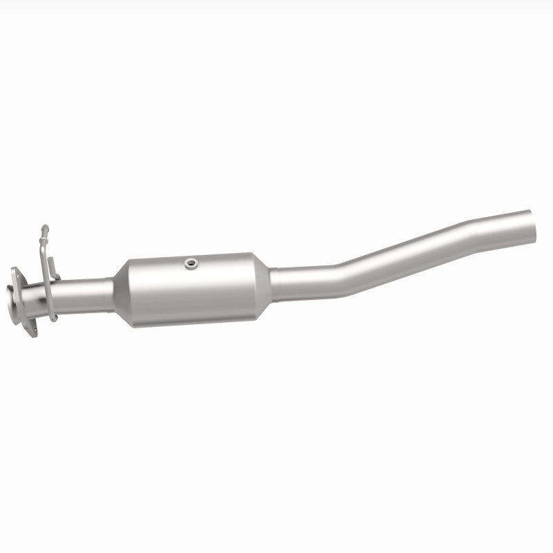 MagnaFlow 16-19 Ford F-53 V10 6.8L Underbody Direct-Fit Catalytic Converter