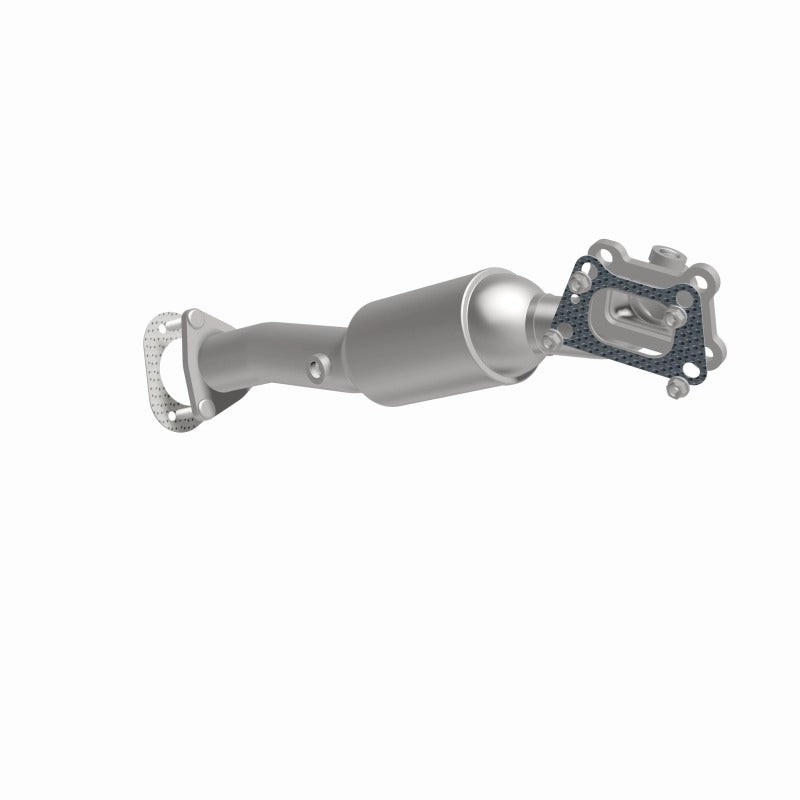 MagnaFlow 17-22 Chevrolet Colorado 3.6L Front Left Underbody Direct-Fit Catalytic Converter