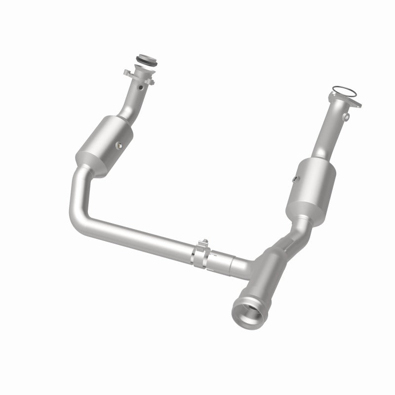 MagnaFlow 19-20 Chevrolet Silverado 1500 6.2L Single Underbody Direct-Fit Catalytic Converter