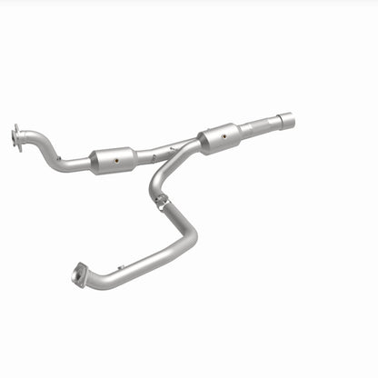 Magnaflow 15-16 Ram 2500 6.4L California Grade CARB Compliant DF Catalytic Converter