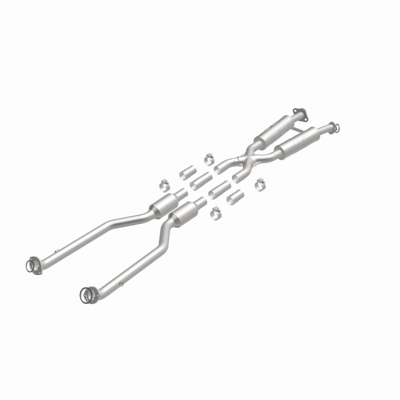 MagnaFlow 13-15 Lexus IS350 3.5L California Grade CARB Compliant Direct-Fit Catalytic Converter