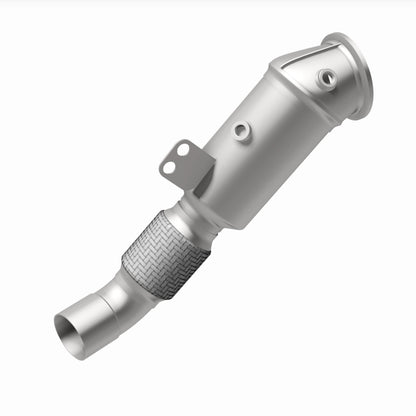 MagnaFlow 16-19 BMW 740i 3.0L California Grade CARB Compliant Direct-Fit Catalytic Converter
