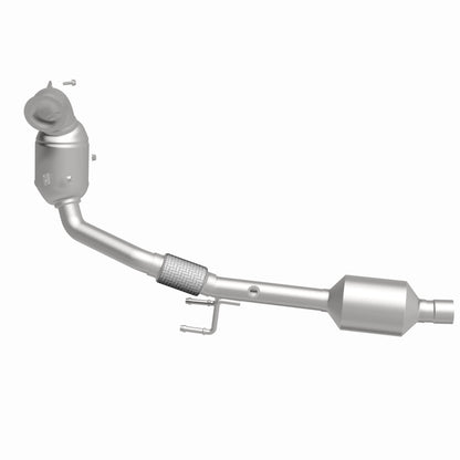 MagnaFlow Direct Fit Catalytic Converter 19-20 Volkswagen Jetta 1.4L Underbody