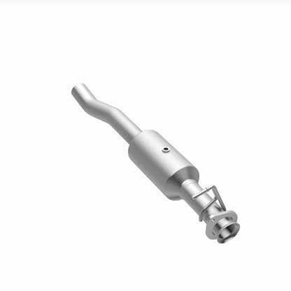 MagnaFlow 16-19 Ford F-650 V10 6.8L Underbody Direct Fit Catalytic Converter