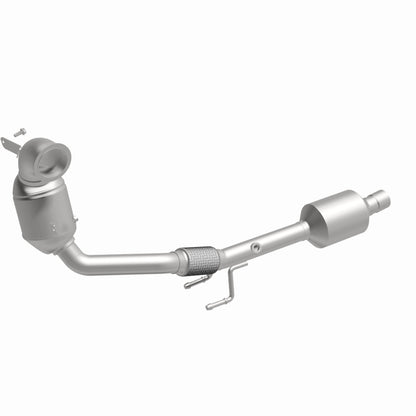MagnaFlow Direct Fit Catalytic Converter 19-20 Volkswagen Jetta 1.4L Underbody