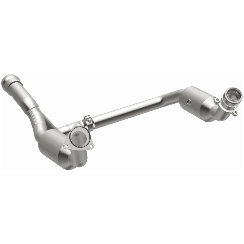 MagnaFlow 19-20 Chevrolet Silverado 1500 6.2L Single Underbody Direct-Fit Catalytic Converter