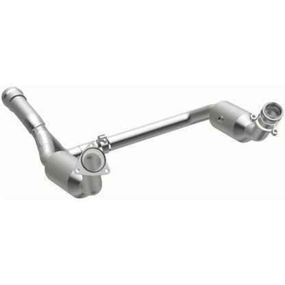 MagnaFlow 19-20 Chevrolet Silverado 1500 6.2L Single Underbody Direct-Fit Catalytic Converter