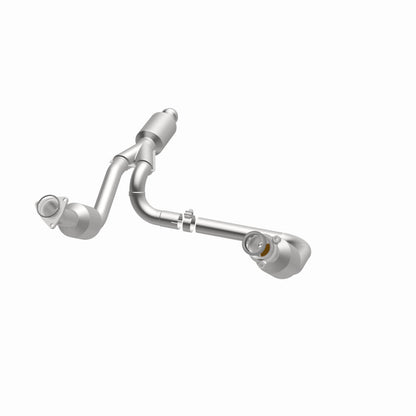 MagnaFlow 14-15 Chevrolet Silverado 1500 Underbody 4.3L / 5.3L Direct-Fit Catalytic Converter