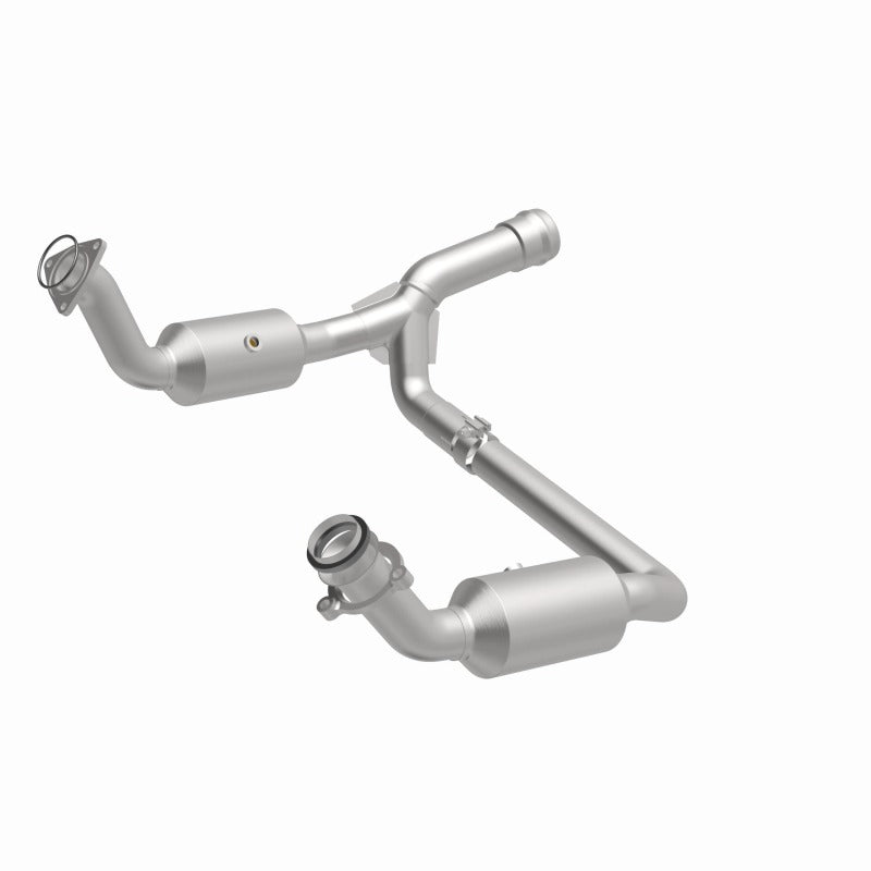 MagnaFlow 19-20 Chevrolet Silverado 1500 6.2L Single Underbody Direct-Fit Catalytic Converter