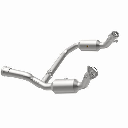 MagnaFlow 19-20 Chevrolet Silverado 1500 6.2L Single Underbody Direct-Fit Catalytic Converter