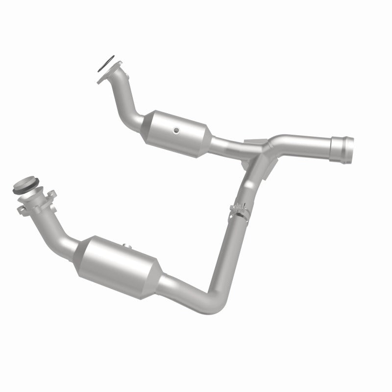 MagnaFlow 19-20 Chevrolet Silverado 1500 6.2L Single Underbody Direct-Fit Catalytic Converter