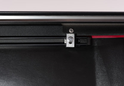 Retrax 99-06 Tundra Access or Double Cab Short Bed RetraxONE MX