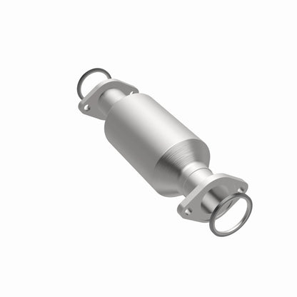 Magnaflow 95-99 Toyota Tacoma / 1997 Geo Prizm Direct-fit Catalytic Converter