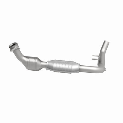 MagnaFlow Direct Fit Catalytic Converter 99-02 Expedition 5.4L 4wd