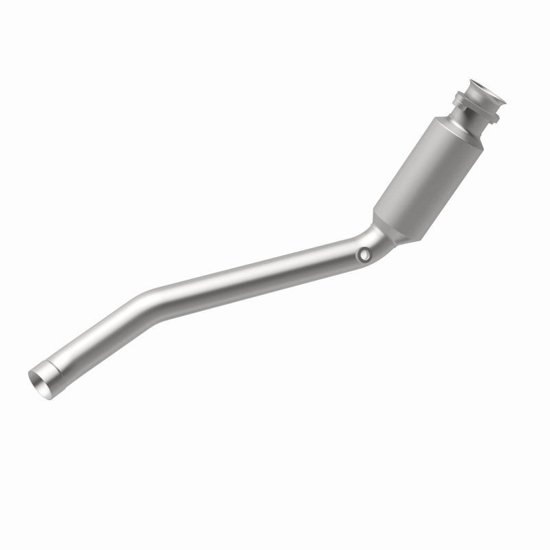 MagnaFlow Direct Fit Catalytic Converter 2010-2013 Land Rover LR4 V8 5 OEM Underbody