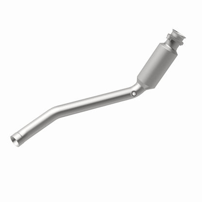 MagnaFlow Direct Fit Catalytic Converter 2010-2013 Land Rover LR4 V8 5 OEM Underbody