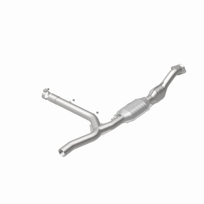 MagnaFlow Direct Fit Catalytic Converter 97-98 Ford Trucks 4.6L