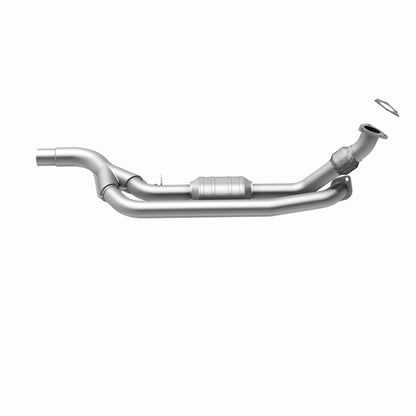 MagnaFlow Direct Fit Catalytic Converter 96-97 Camaro 5.7L P/S