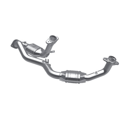 MagnaFlow Direct Fit Catalytic Converter 96-99 Ford Taurus3.0L 50S