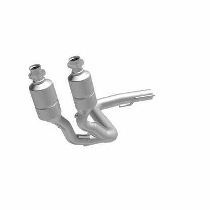 MagnaFlow Direct Fit Catalytic Converter 99-04 Jeep Grand Cherokee 4.0L Front