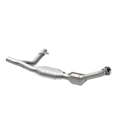 MagnaFlow Direct Fit Catalytic Converter 99-00 Ford Trucks 5.4L