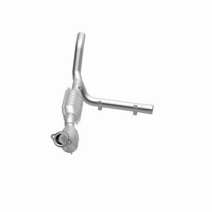 MagnaFlow Direct Fit Catalytic Converter 97-98 Ford F-150 4.6L