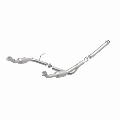 MagnaFlow Direct Fit Catalytic Converter OEM 2004-2005 Ford Explorer/Mercury Mountaineer Underbody