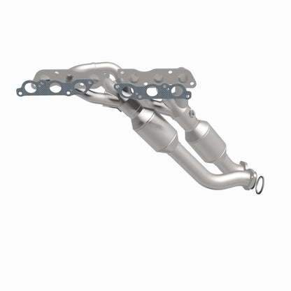 MagnaFlow Direct Fit Catalytic Converter 97-00 Lexus GS300 3.0L