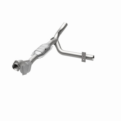 MagnaFlow Direct Fit Catalytic Converter 01 Ford Trucks 4.6L