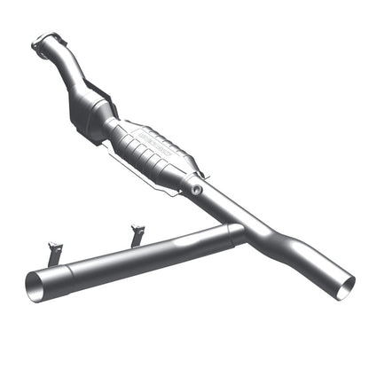 MagnaFlow Direct Fit Catalytic Converter 97-98 Ford Trucks 4.6L