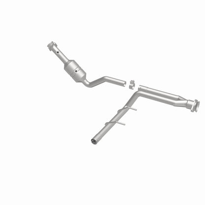 MagnaFlow Direct Fit Catalytic Converter 2011-2014 F-150 3.7L Underbody