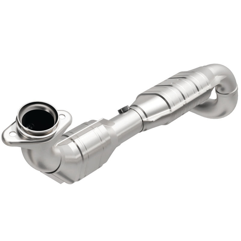 MagnaFlow Direct Fit Catalytic Converter 03-04 Ford Expedition 5.4L V8 Driver Side