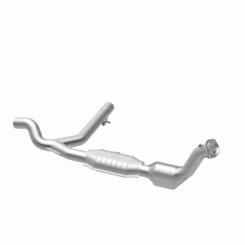 MagnaFlow Direct Fit Catalytic Converter 99-00 Ford Exped 4.6L