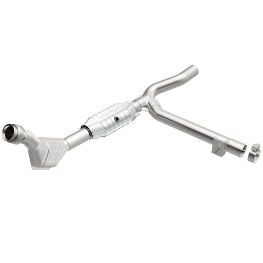 MagnaFlow Direct Fit Catalytic Converter 99-00 F-150 4.2L V6 2WD P/