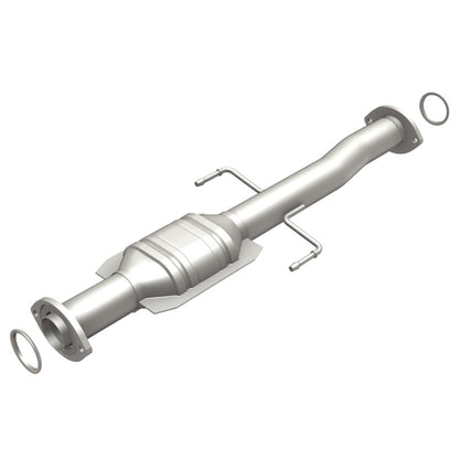 MagnaFlow Direct Fit Catalytic Converter 02-04 Toyota Tacoma 2.7L Rear