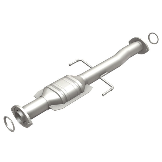 MagnaFlow Direct Fit Catalytic Converter 02-04 Toyota Tacoma 2.7L Rear