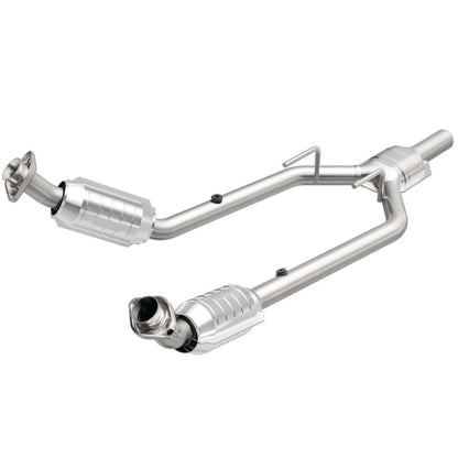 MagnaFlow Direct Fit Catalytic Converter 96-97 Mercury Cougar 3.8L
