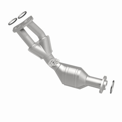 MagnaFlow Direct Fit Catalytic Converter 01-04 Toyota Tacoma Front 2.7L