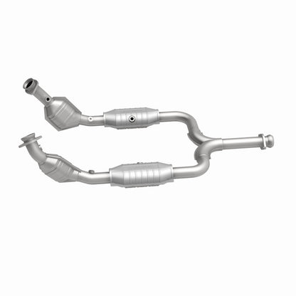 MagnaFlow Direct Fit Catalytic Converter 99/01-03 Ford Mustang 3.8L