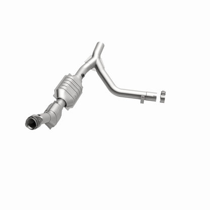 MagnaFlow Direct Fit Catalytic Converter 01 Ford Trucks 5.4L