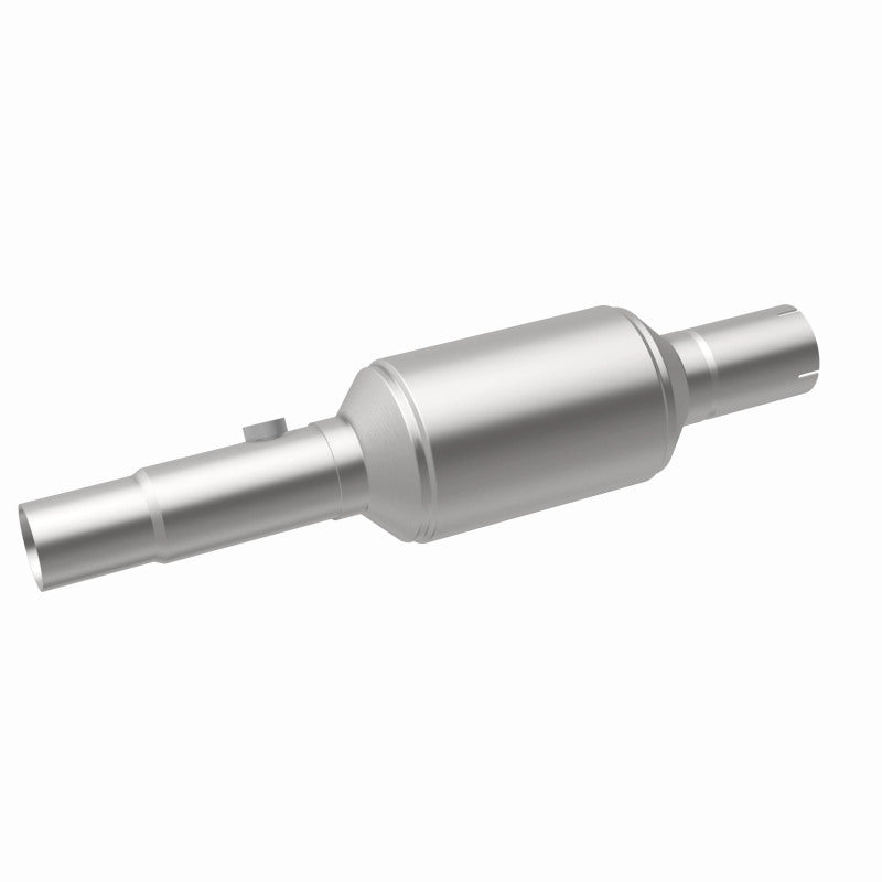MagnaFlow Direct Fit Catalytic Converter 96-98 Jeep Grand Cherokee Underbody