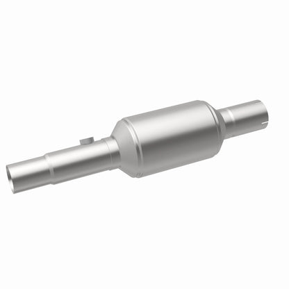 MagnaFlow Direct Fit Catalytic Converter 96-98 Jeep Grand Cherokee Underbody