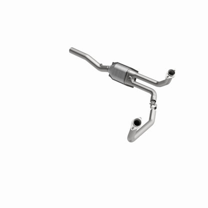 MagnaFlow Direct Fit Catalytic Converter 96-97 Dodge B1500/B2500/B3500 V8 Underbody